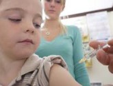 Нужно ли делать прививки детям